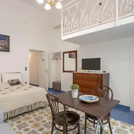 Bed and breakfast The Charming 4*